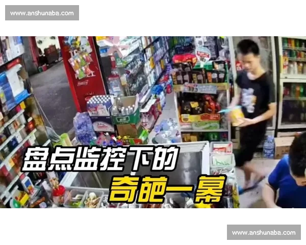 总决赛现奇葩一幕：名嘴斯蒂芬・A・史密斯沉迷纸牌游戏
